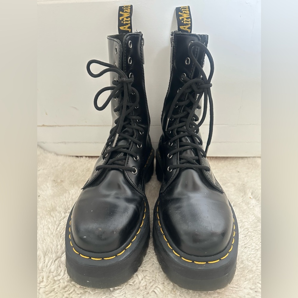 Dr. Martens Jadon Hi Boot Smooth Leather Platforms - Picture 4 of 9